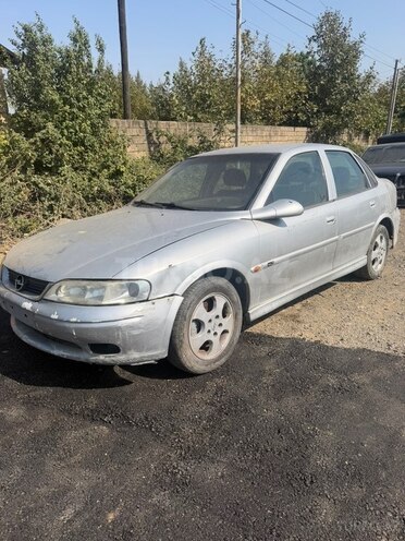 Opel Astra 1999, 300,000 km - 2.0 l - Masallı