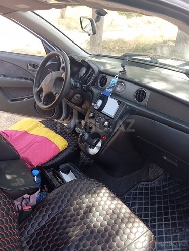 Mitsubishi Outlander 2003, 269,000 km - 2.0 l - Naxçıvan