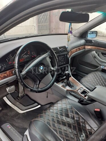 BMW 528 1997, 450,000 km - 2.8 l - Mingəçevir