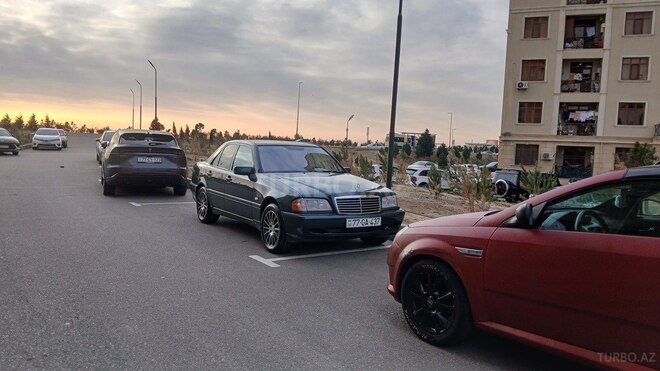 Mercedes C 240 2000, 405,771 km - 2.4 l - Bakı