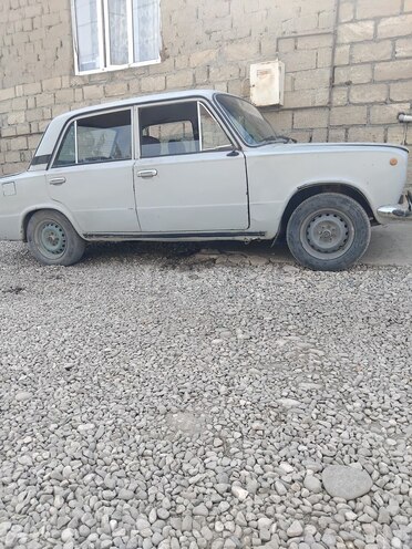 LADA (VAZ) 2101 1977, 117,000 km - 1.3 l - Quba