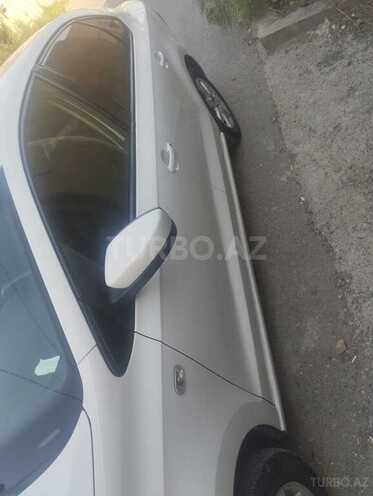 Volkswagen Polo 2013, 175,100 km - 1.6 l - Bakı