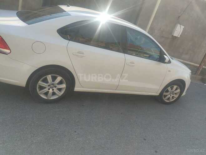 Volkswagen Polo 2013, 175,100 km - 1.6 l - Bakı