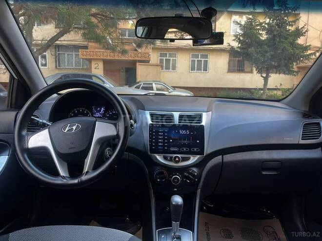 Hyundai Accent 2013, 230,000 km - 1.4 л - Bakı
