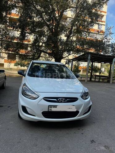 Hyundai Accent 2013, 230,000 km - 1.4 л - Bakı