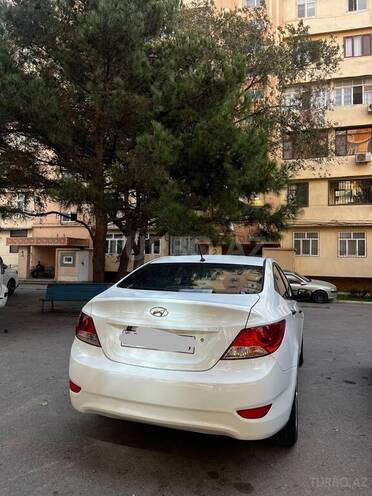 Hyundai Accent 2013, 230,000 km - 1.4 л - Bakı