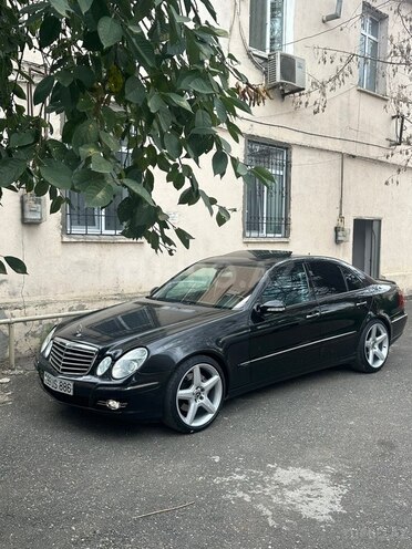 Mercedes E 350 2005, 355,000 km - 3.5 л - Quba