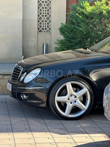 Mercedes E 350 2005, 355,000 km - 3.5 л - Quba