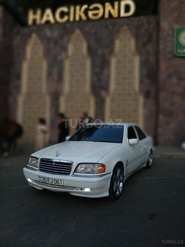 Mercedes C 220 1999, 437,500 km - 2.2 л - Yevlax
