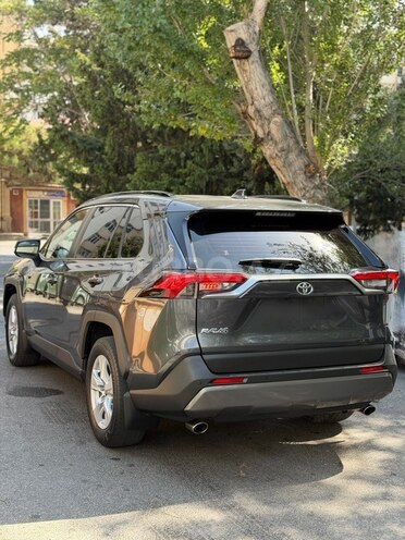Toyota RAV4 2021, 111,000 km - 2.0 l - Bakı