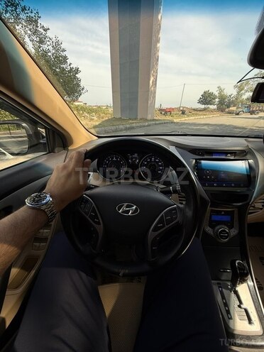 Hyundai Elantra 2012, 289,682 km - 1.8 л - Quba