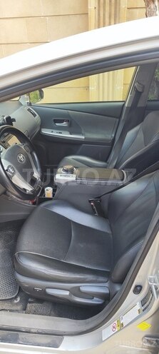Toyota Prius V 2012, 399,000 km - 1.8 л - Bakı