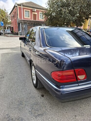 Mercedes E 200 1998, 346,600 km - 2.0 l - Bakı