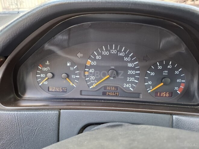 Mercedes E 200 1998, 346,600 km - 2.0 l - Bakı