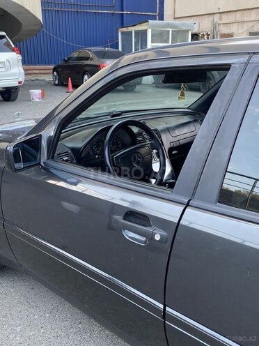 Mercedes C 220 1994, 418,000 km - 2.2 l - Bakı