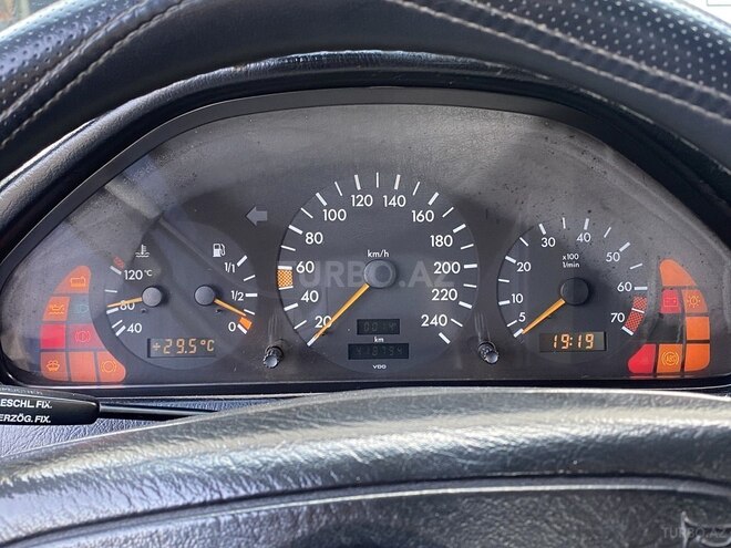 Mercedes C 220 1994, 418,000 km - 2.2 l - Bakı