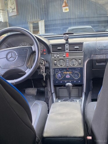 Mercedes C 220 1994, 418,000 km - 2.2 l - Bakı