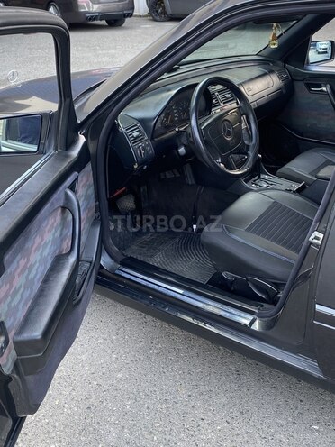 Mercedes C 220 1994, 418,000 km - 2.2 l - Bakı
