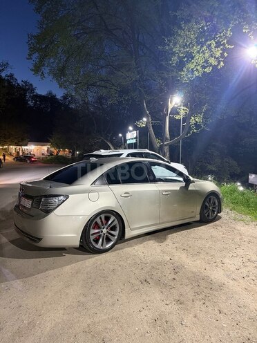 Chevrolet Cruze 2015, 275,000 km - 1.4 l - Ağdaş