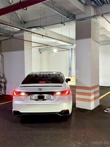 Toyota Camry 2025, 3,200 km - 2.0 л - Bakı