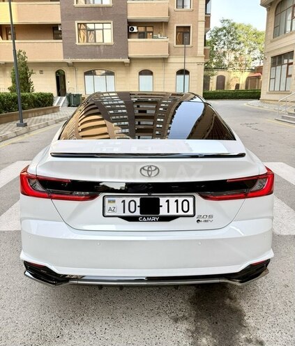 Toyota Camry 2025, 3,200 km - 2.0 л - Bakı