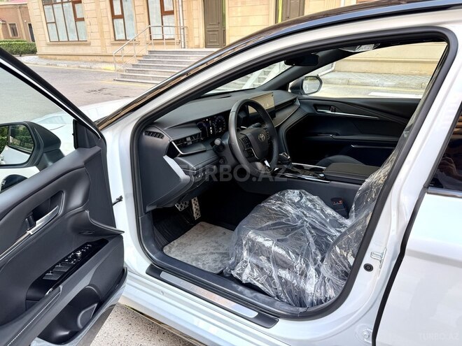 Toyota Camry 2025, 3,200 km - 2.0 л - Bakı