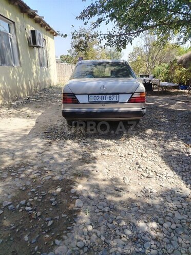 Mercedes 190 1993, 100,000 km - 2.0 l - Ağdam