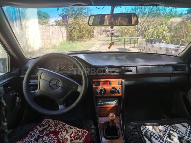 Mercedes 190 1993, 100,000 km - 2.0 l - Ağdam