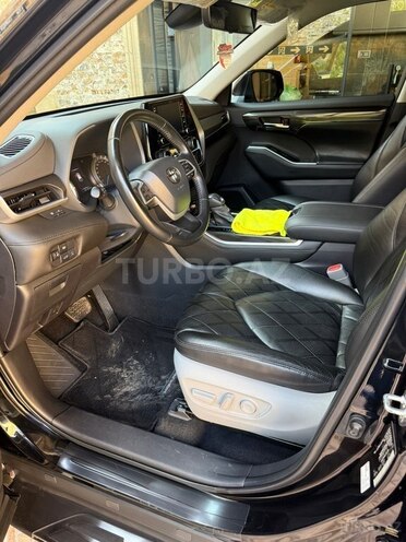 Toyota Highlander 2022, 60,285 km - 2.5 l - Bakı