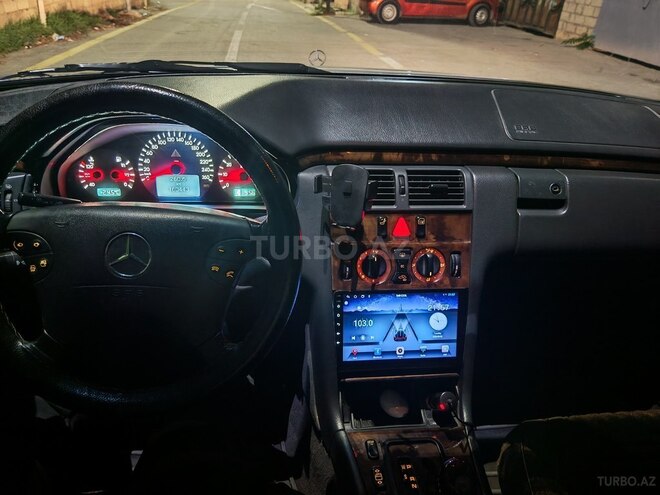 Mercedes E 200 2001, 160,443 km - 2.0 l - Bakı