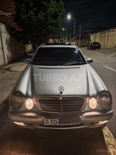 Mercedes E 200 2001, 160,443 km - 2.0 l - Bakı