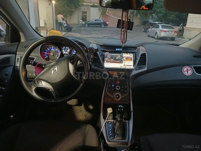 Hyundai Avante 2014, 399,000 km - 1.6 l - Bakı