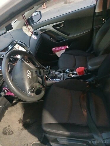 Hyundai Avante 2014, 399,000 km - 1.6 l - Bakı