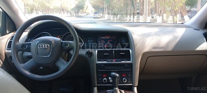 Audi Q7 2006, 257,000 km - 4.2 l - Sumqayıt
