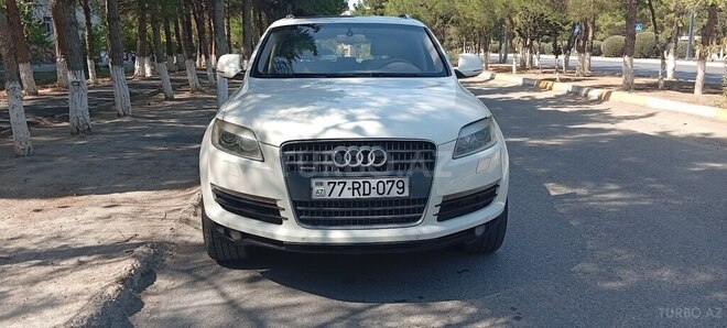 Audi Q7 2006, 257,000 km - 4.2 l - Sumqayıt