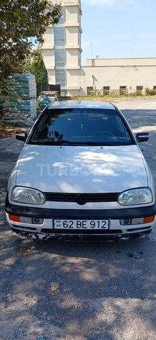 Volkswagen Golf 1995, 267,312 km - 1.4 l - Qax