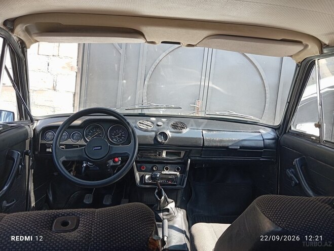 LADA (VAZ) 2106 1983, 300,000 km - 1.6 l - Qax