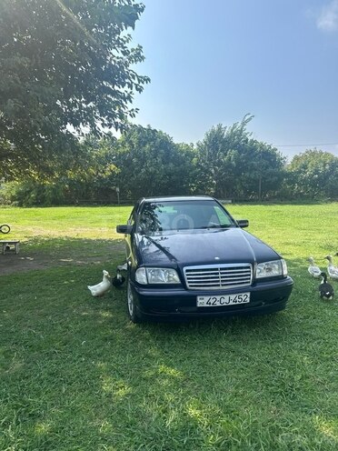 Mercedes C 240 1999, 282,000 km - 2.4 л - Lənkəran