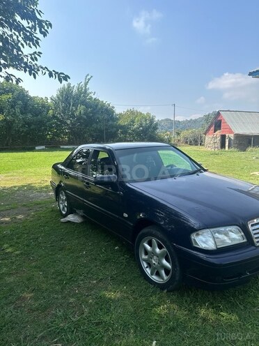 Mercedes C 240 1999, 282,000 km - 2.4 л - Lənkəran
