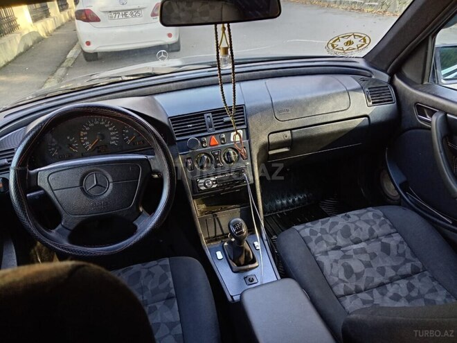Mercedes C 180 1998, 605,800 km - 1.8 л - Quba