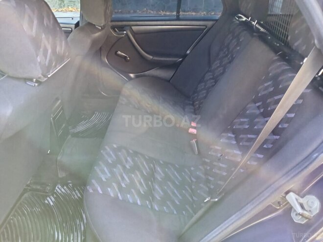 Mercedes C 180 1998, 605,800 km - 1.8 л - Quba