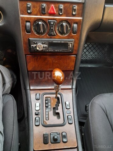 Mercedes E 300 1998, 300,000 km - 3.0 л - Bakı