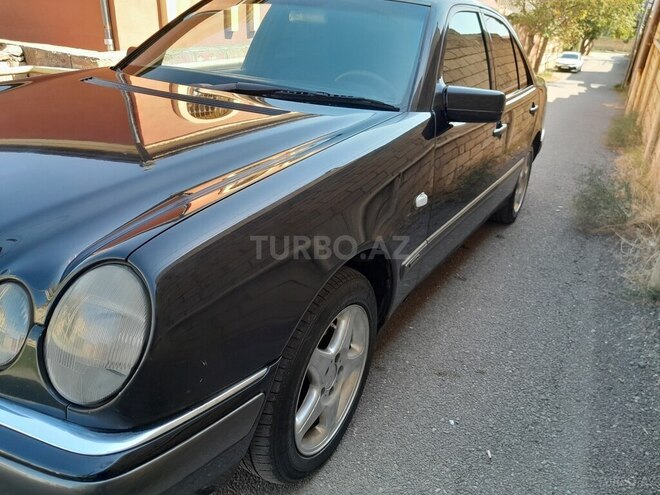Mercedes E 300 1998, 300,000 km - 3.0 л - Bakı