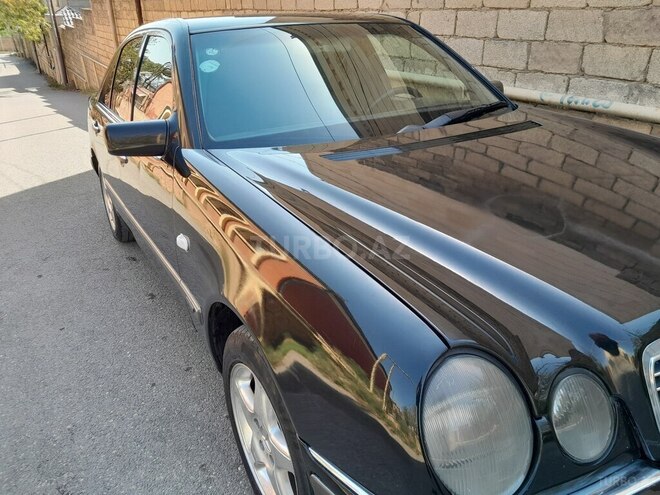 Mercedes E 300 1998, 300,000 km - 3.0 л - Bakı