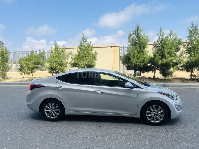 Hyundai Elantra 2015, 120,212 km - 1.8 л - Bakı