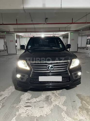 Lexus LX 570 2014, 235,000 km - 5.7 л - Bakı