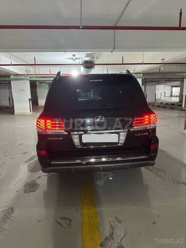 Lexus LX 570 2014, 235,000 km - 5.7 л - Bakı