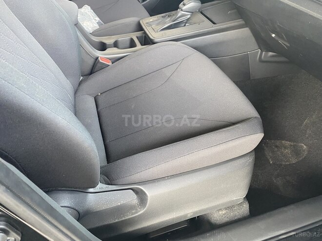 Toyota Corolla Cross 2025, 0 km - 2.0 л - Bakı
