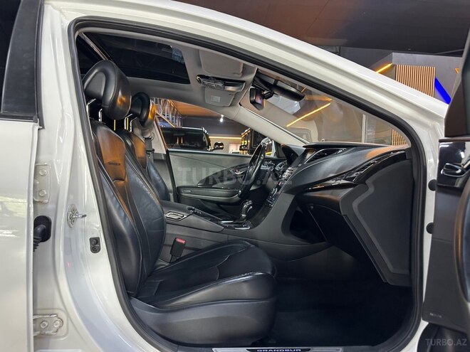 Hyundai Grandeur 2015, 226,200 km - 2.2 л - Bakı
