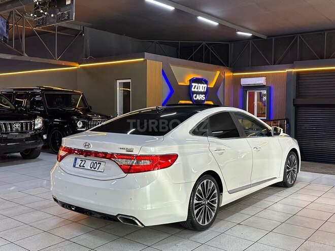 Hyundai Grandeur 2015, 226,200 km - 2.2 л - Bakı